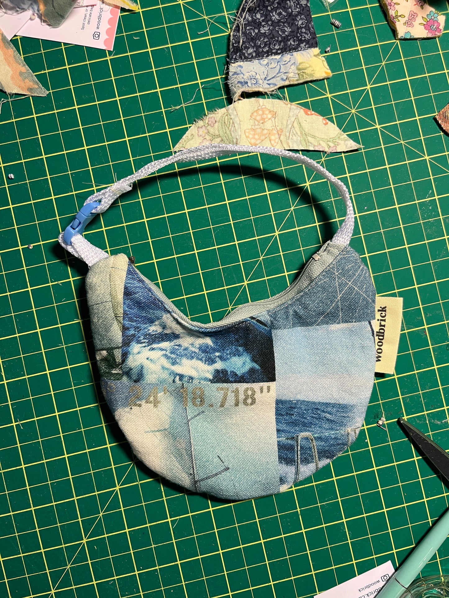 Micro crescent