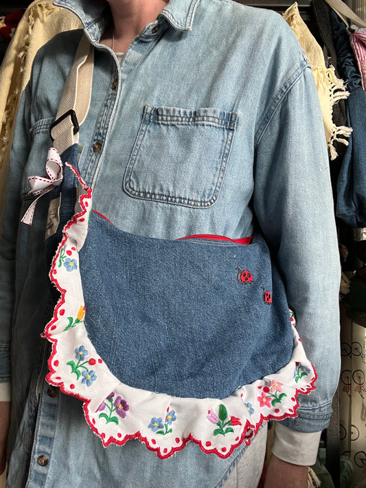 “Ruffled bug” Classic Crescent Bag
