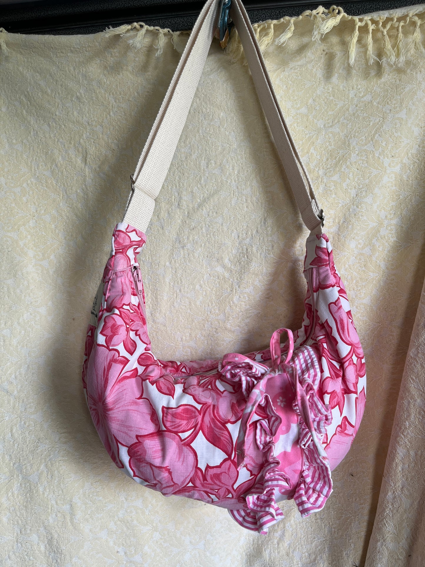 “Madrid” Classic Crescent Bag
