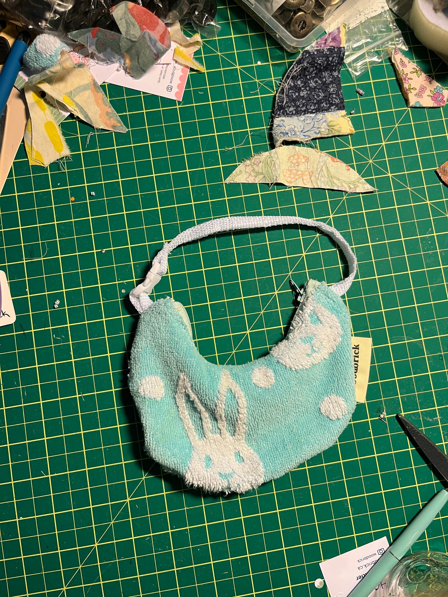 Micro crescent