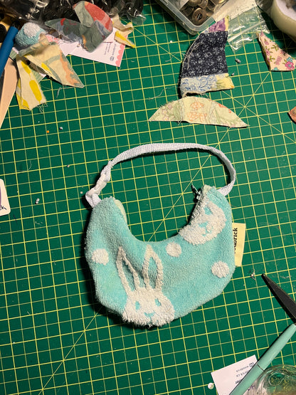 Micro crescent
