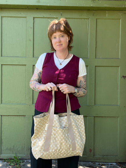 "Basket Case" Gloat n' Tote