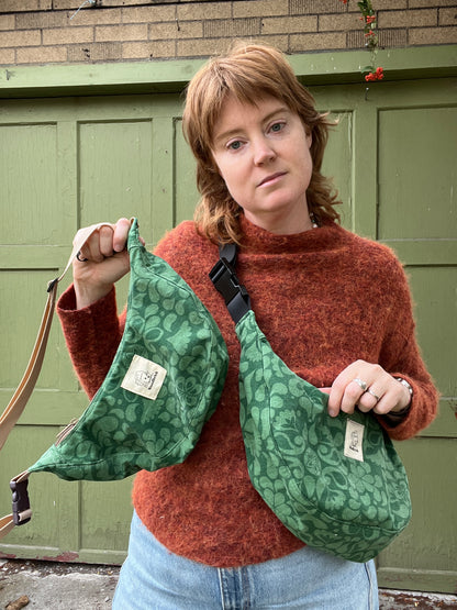 "Evergreen" Classic Crescent Bag