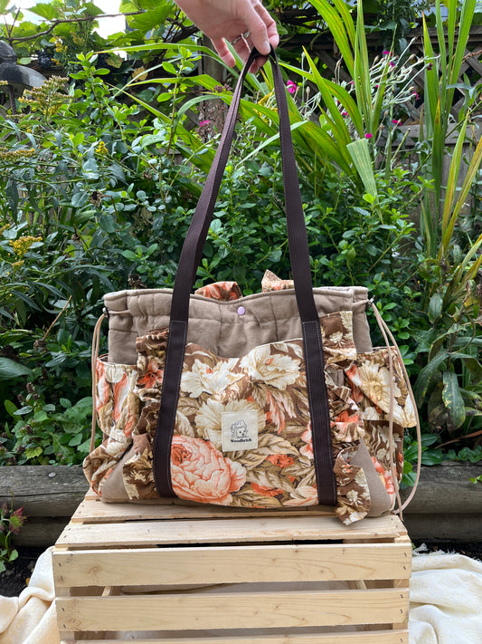 "Coral floral" Sam’s Tote Bag