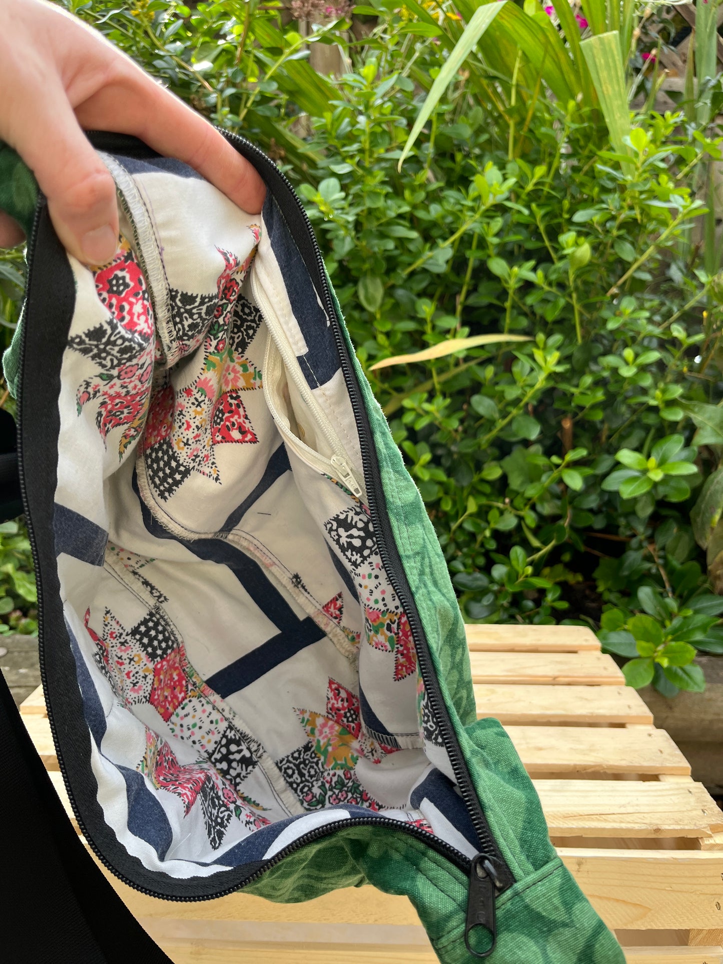 "Evergreen" Classic Crescent Bag