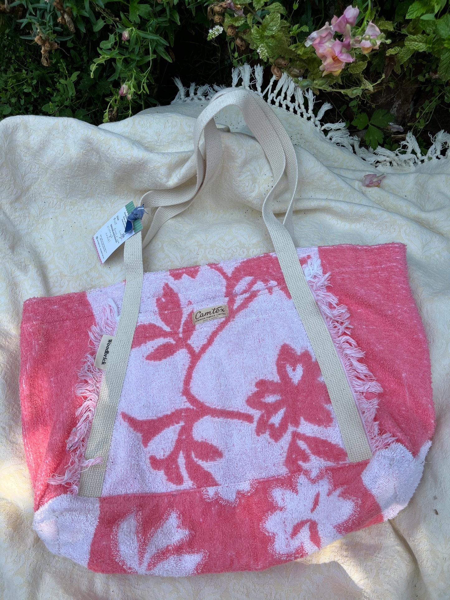 "Toweling Off" Gloat n' Tote