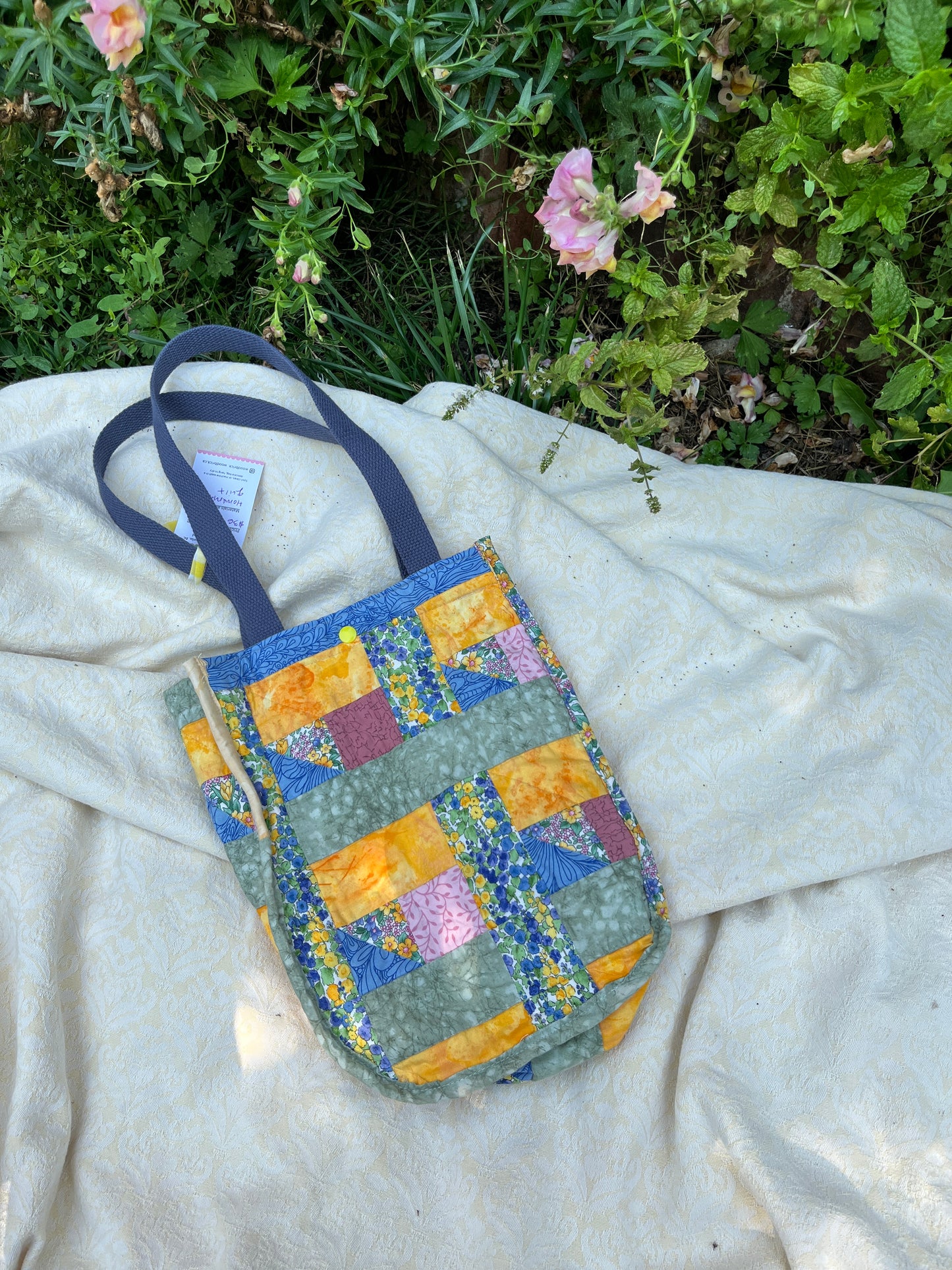 "Country Kitchen" Lulu-style upcycled quilt shopping bag