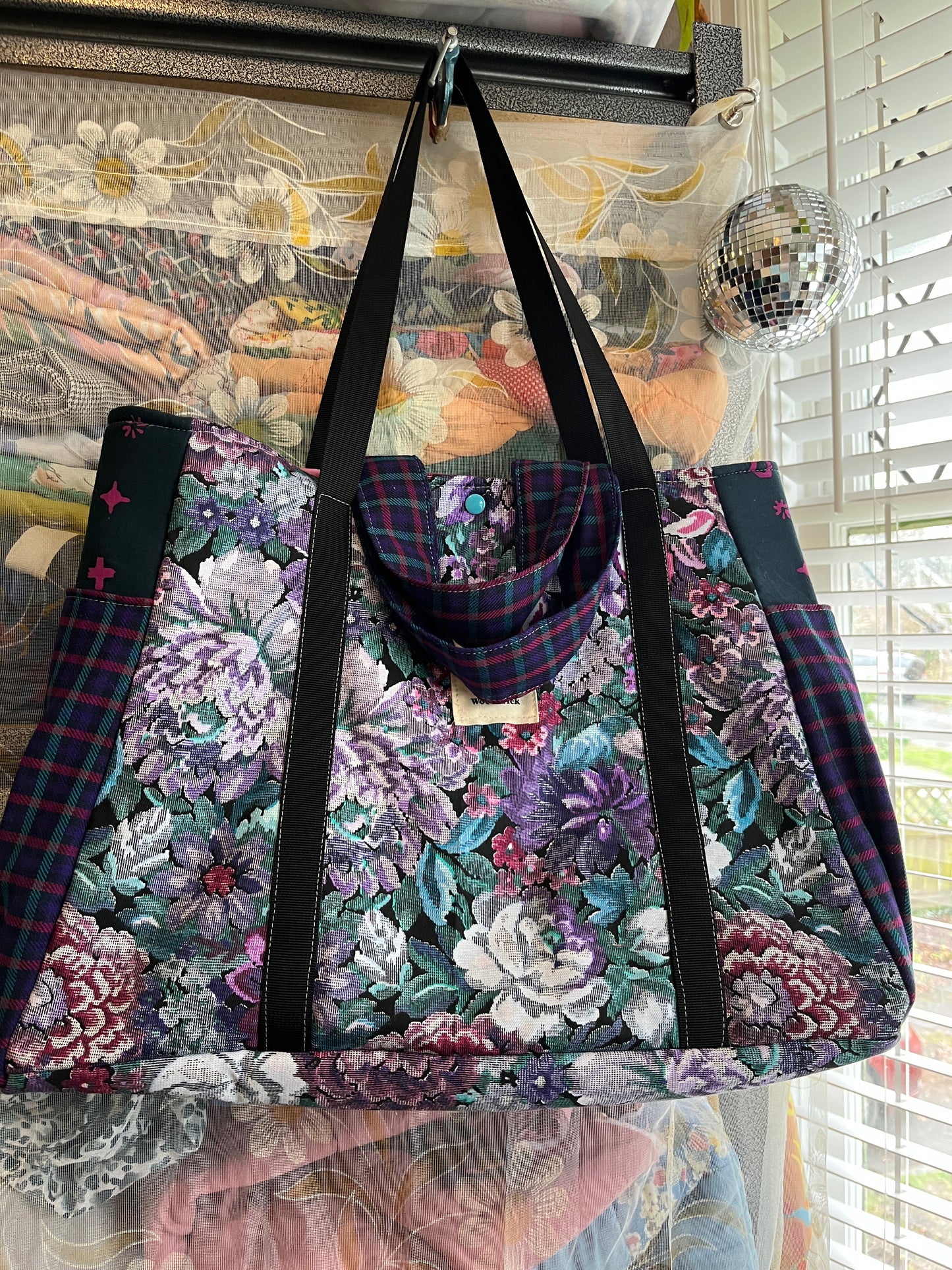 "Lingering Frost" Sam’s Tote Bag