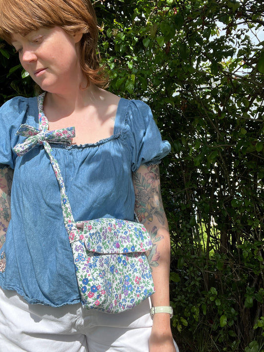"Wildflower Walk" Knot mini