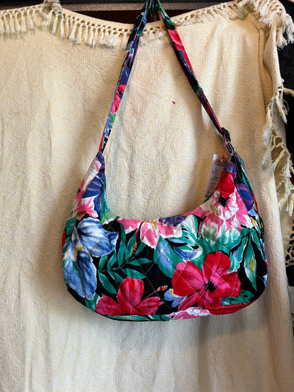 “mele kalikimaka” Flat bottom Crescent Bag