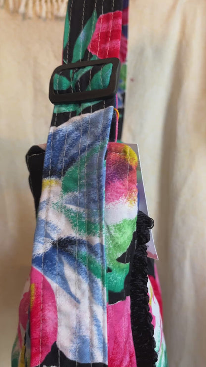 “mele kalikimaka” Flat bottom Crescent Bag