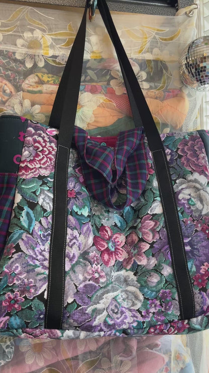 "Lingering Frost" Sam’s Tote Bag